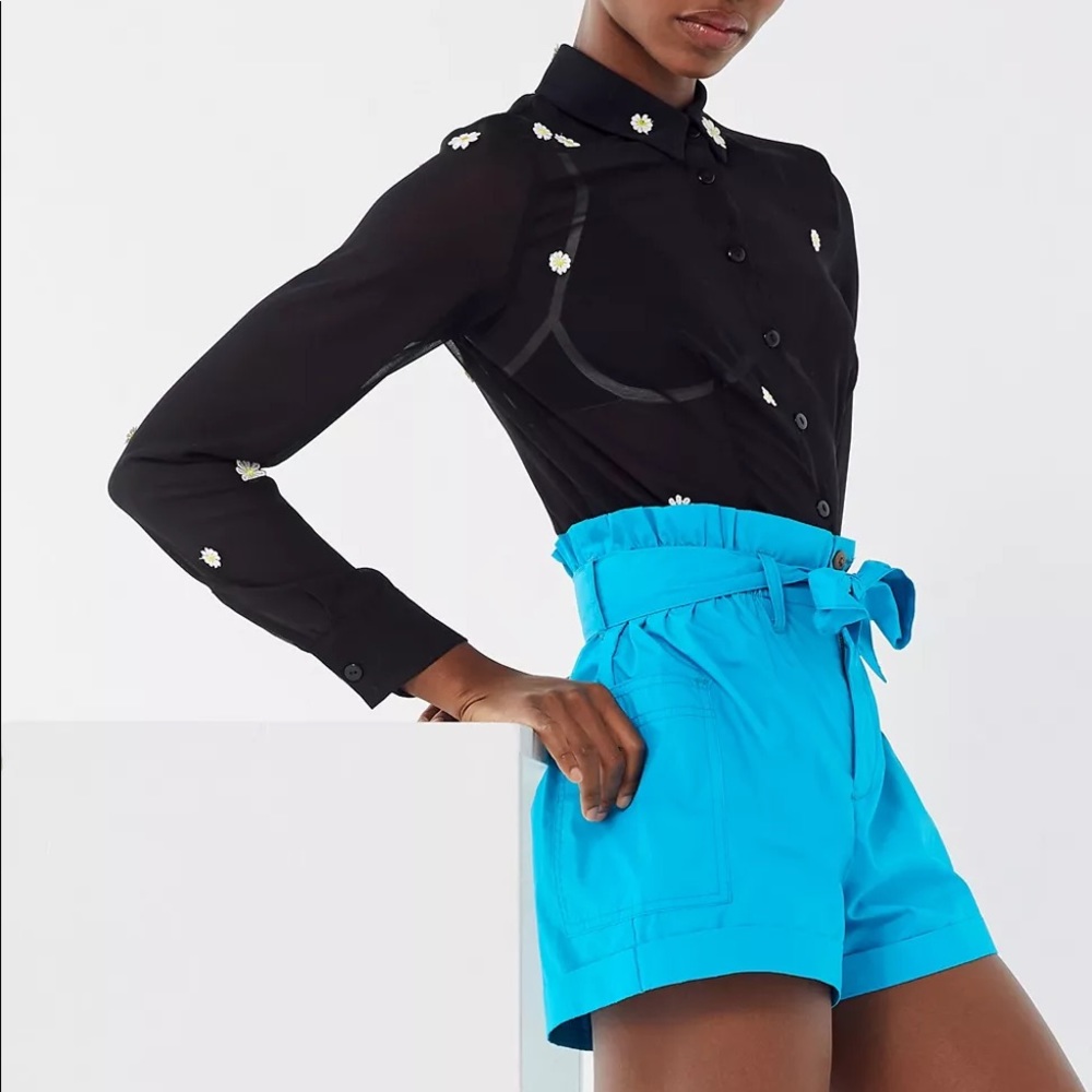 NWT UO Josie Belted Tie-Front Paperbag Short